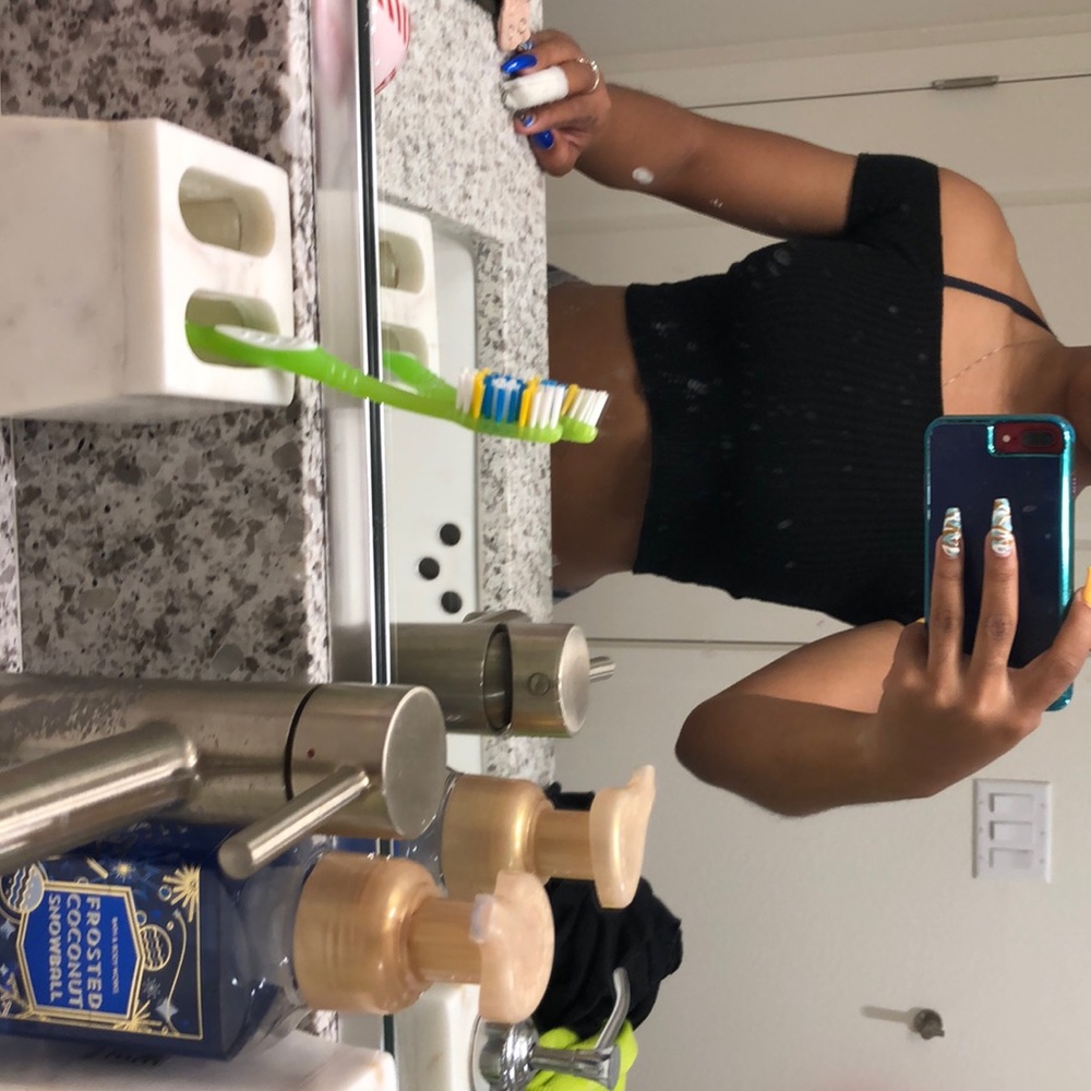 Crop top
